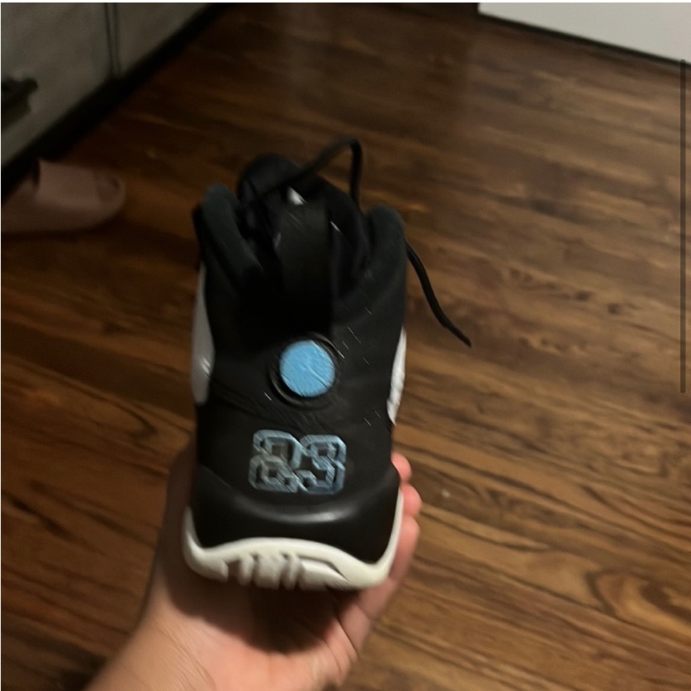Jordan 9 university blue
